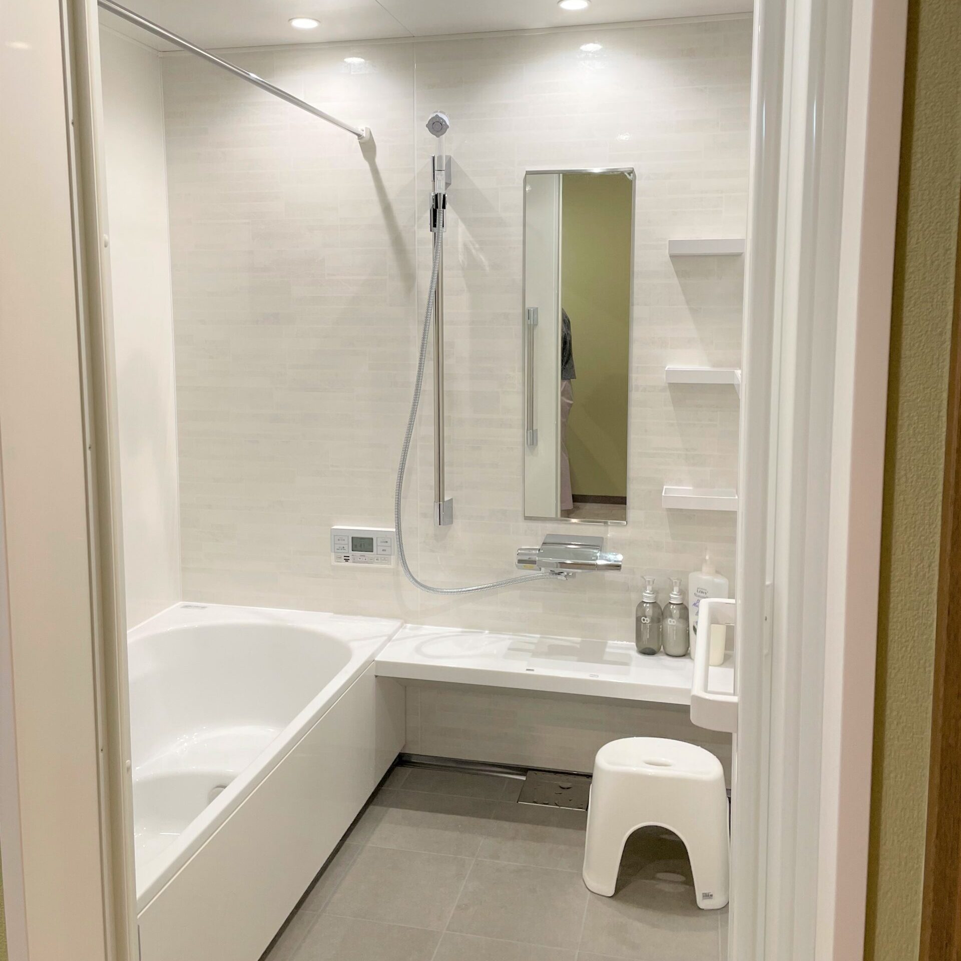 レモンリフォームの水まわりリフォーム施工事例。アドバイザーの提案により大満足のお声をいただいている。